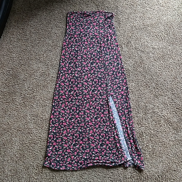 Skirt - Picture 3 of 3